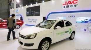 Китайские компании, например, JAC, лидируют на быстрорастущем в КНР рынке электромобилей